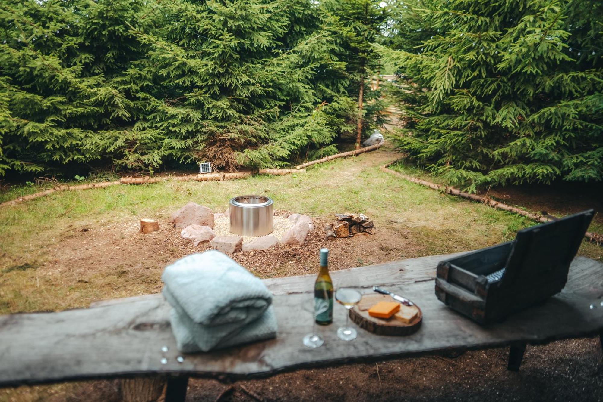 Cosy Forest Lodge Penrhos  Kültér fotó
